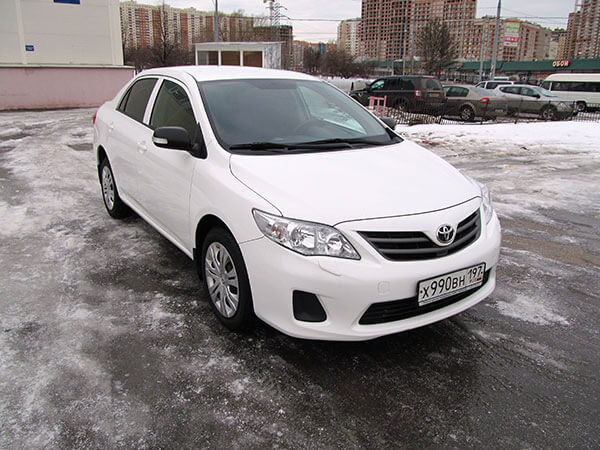 Toyota Corolla 2010 г