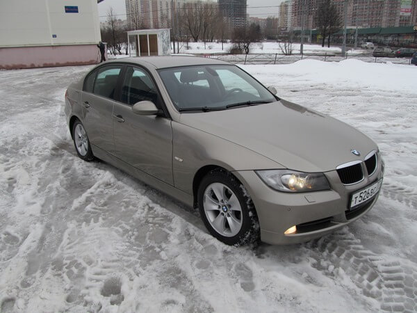 BMW 320i 